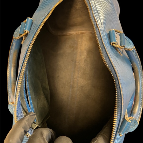 Louis Vuitton Blue Epi Speedy 33cm w/COA (A207) - Picture 9 of 17